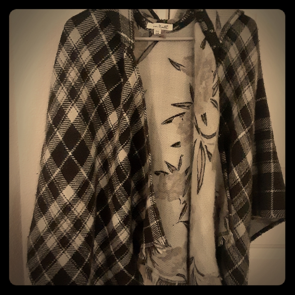 Fleece/Flannel Hooded Shaw
